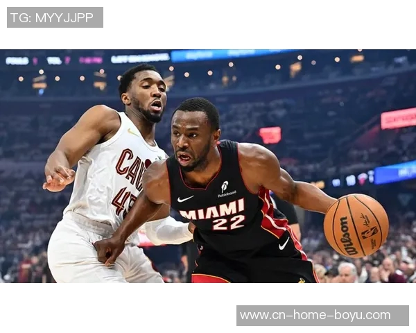 小米切尔热火全力以赴冲击总决赛目标明确期待夺冠荣耀 小米切尔热火全力以赴冲击总决赛目标明确期待夺冠荣耀