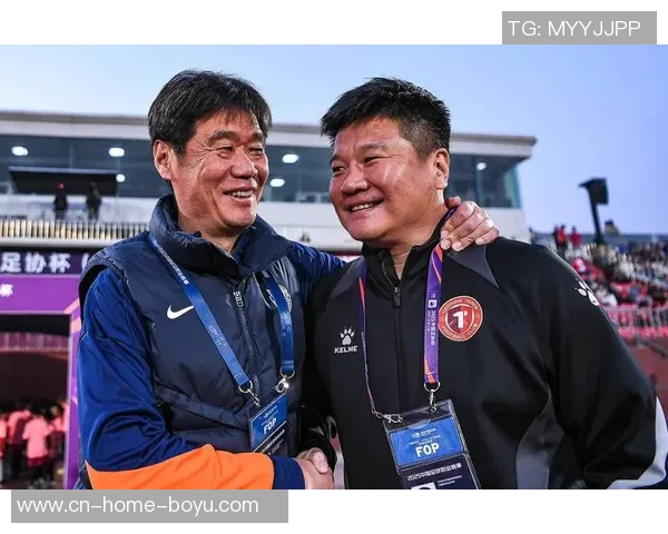 中甲第26轮前瞻辽宁铁人主帅李金羽携球员许东出席新闻发布会分享备战心得 中甲第26轮前瞻辽宁铁人主帅李金羽携球员许东出席新闻发布会分享备战心得