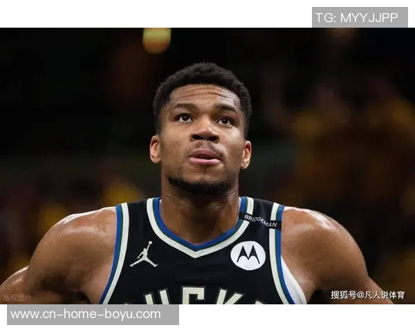 字母哥新冠康复后重返雄鹿训练营开展无对抗训练备战新赛季 字母哥新冠康复后重返雄鹿训练营开展无对抗训练备战新赛季