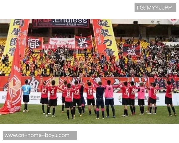 亚足联对蓉城处以3000美元罚款因球迷向蔚山球员投掷水瓶事件