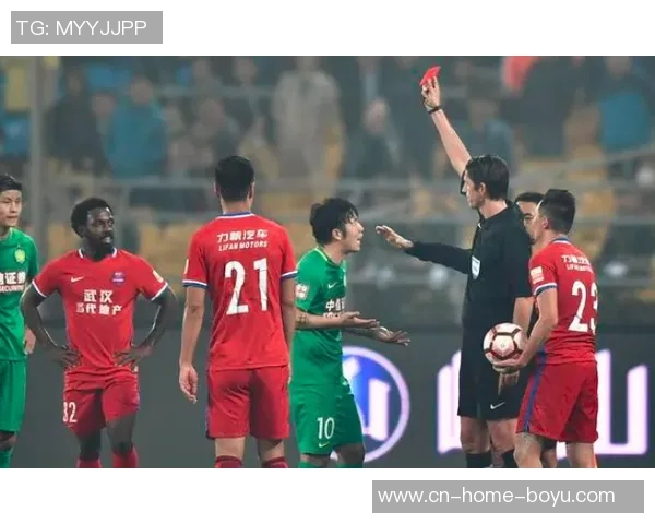 罗贝托与阿尔巴合影留念感慨共度岁月祝福未来一切顺利 罗贝托与阿尔巴合影留念感慨共度岁月祝福未来一切顺利