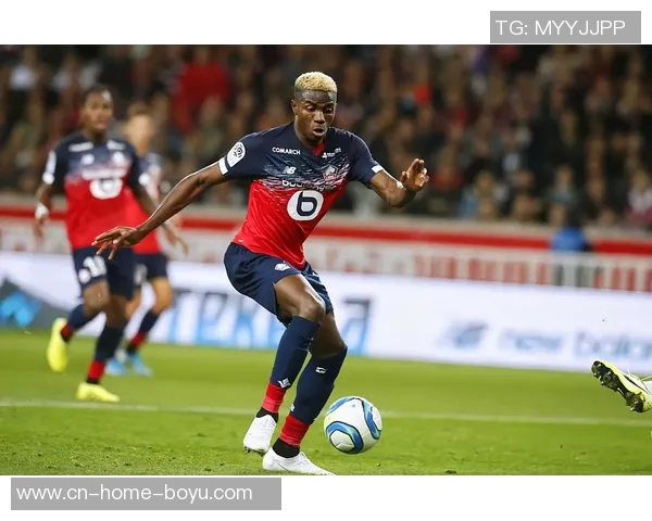 阿贾克斯主帅盛赞奥斯梅恩速度与力量可与德罗巴伊布相媲美