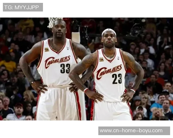 奥尼尔谈里夫斯表现出色但詹姆斯回归后将面临角色调整挑战 奥尼尔谈里夫斯表现出色但詹姆斯回归后将面临角色调整挑战