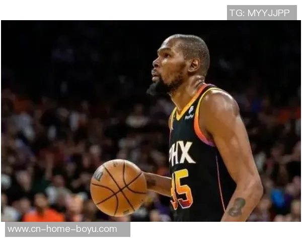 乌度卡强调杜兰特在年轻球队中应更积极发声以引领队友成长 乌度卡强调杜兰特在年轻球队中应更积极发声以引领队友成长