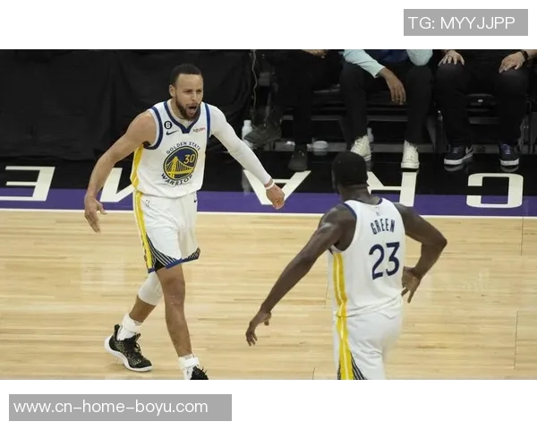 勇士三场比赛连续命中20记以上三分球创造队史新高纪录